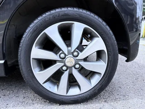 Mitsubishi eK Custom