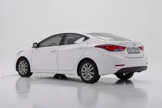 Hyundai Elantra (Avante)