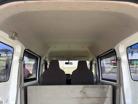 Mitsubishi Minicab Van