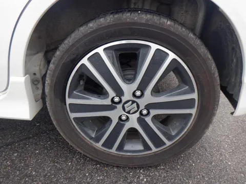 Suzuki Wagon R Stingray