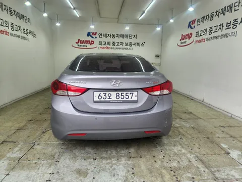 Hyundai Elantra (Avante)