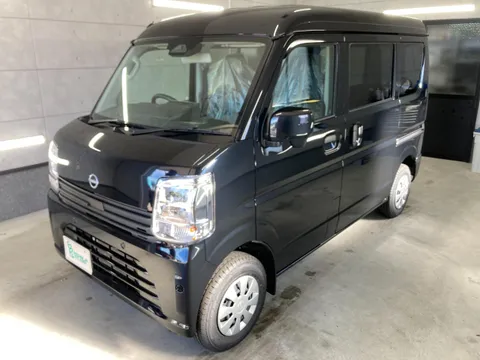 Nissan Clipper Van