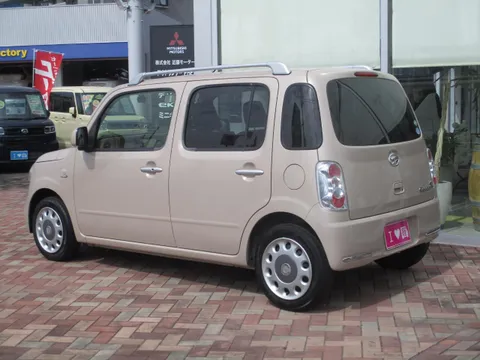 Daihatsu Mira Cocoa