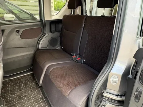 Mitsubishi eK X Space