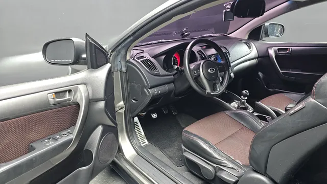 Kia Cerato (Forte)