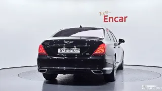 Genesis G90 (EQ900)