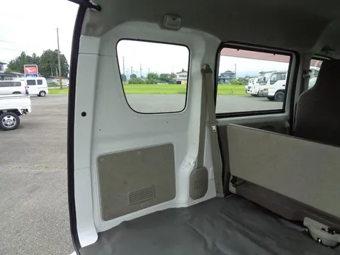 Mitsubishi Minicab Van
