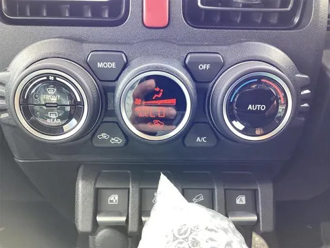 Suzuki Jimny Nomade