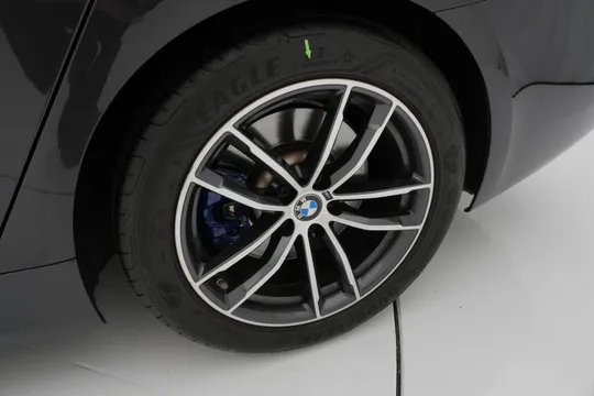 BMW BMW