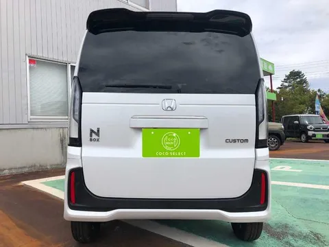 Honda N-BOX Custom