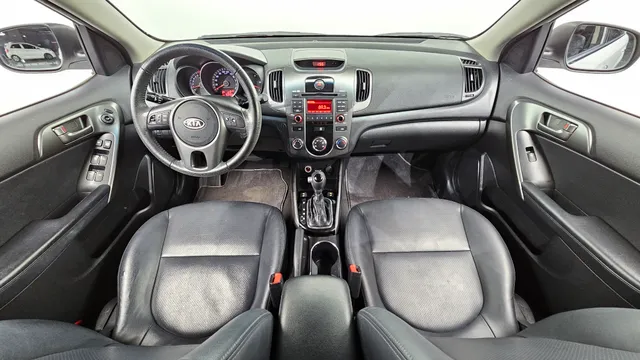 Kia Cerato (Forte)