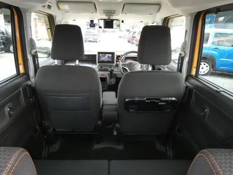 Suzuki Spacia Gear