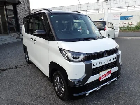 Mitsubishi Delica Mini