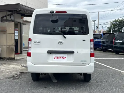 Toyota TownAce Van