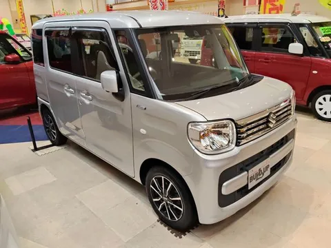 Suzuki Spacia