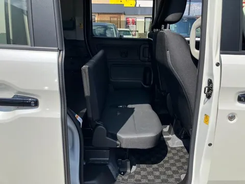 Suzuki Spacia Base