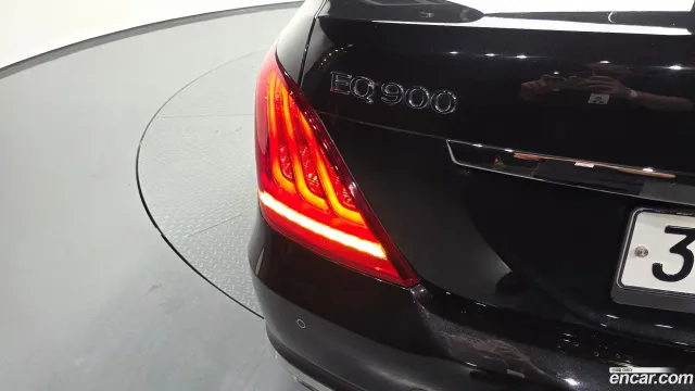 Genesis G90 (EQ900)