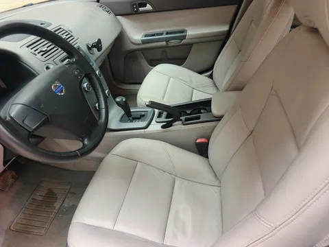 Volvo S40