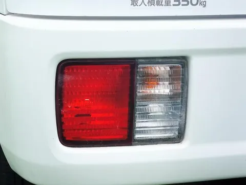 Mitsubishi Minicab Van