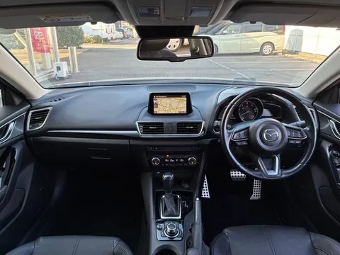 Mazda Axela Sport