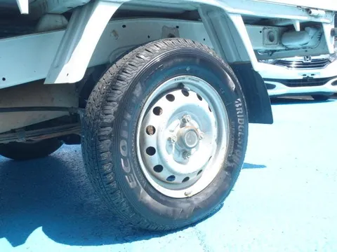 Nissan Clipper Truck