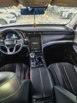 Roewe RX5