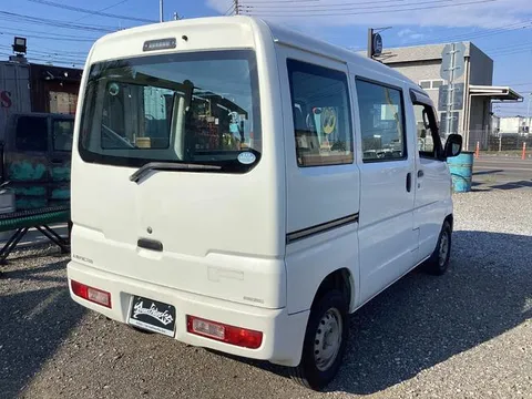 Mitsubishi Minicab Van
