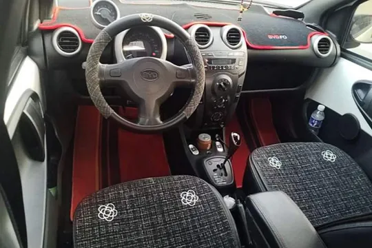 BYD F0