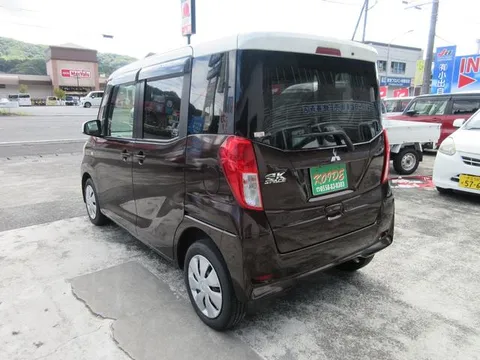 Mitsubishi eK Space
