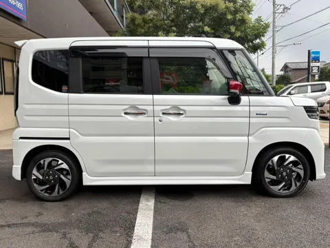 Suzuki Spacia Custom