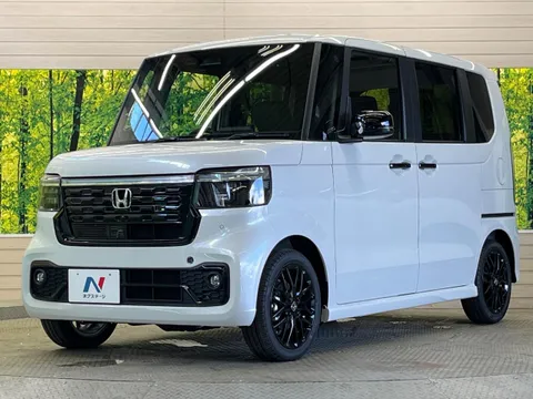 Honda N-BOX Custom
