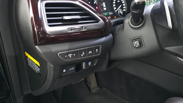 Genesis G90 (EQ900)