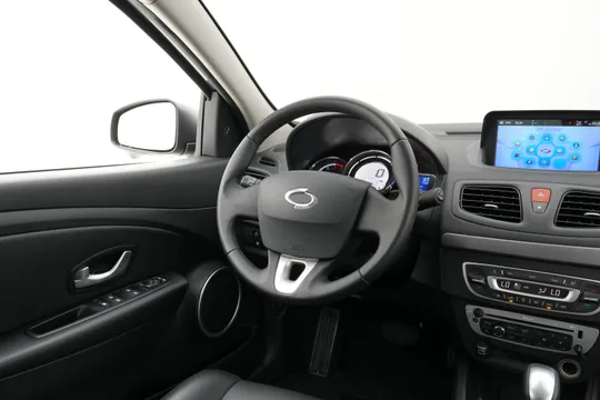 Renault SM3