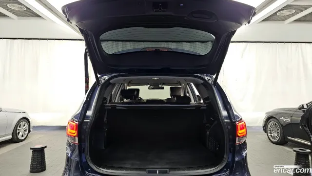 Hyundai Grand Santa Fe (Maxcruz)