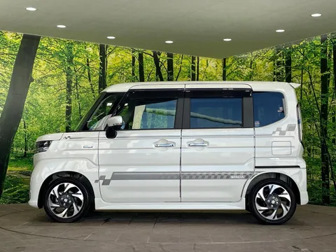 Suzuki Spacia Custom