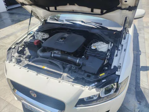 Jaguar XFL
