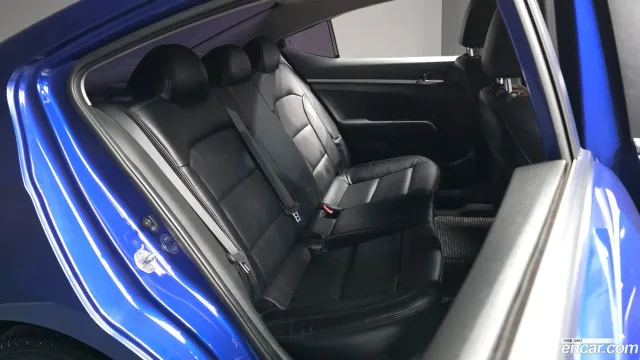 Hyundai Elantra (Avante)