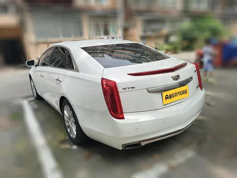 Cadillac XTS