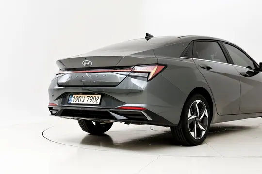 Hyundai Elantra (Avante)
