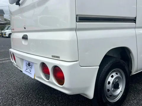 Mitsubishi Minicab Van