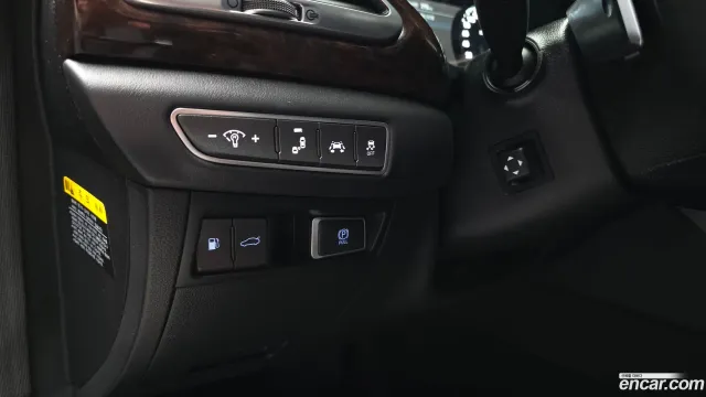 Genesis G90 (EQ900)