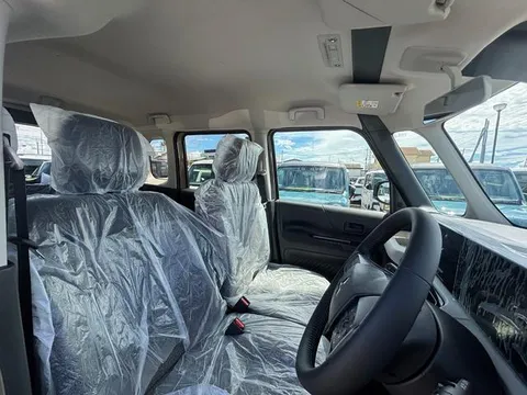 Mitsubishi Delica Mini