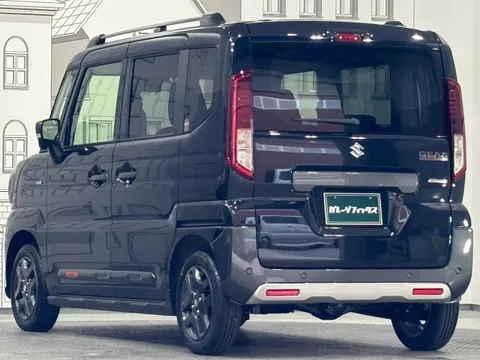 Suzuki Spacia Gear