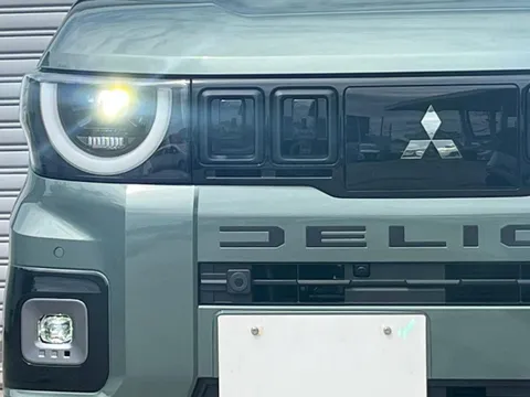 Mitsubishi Delica Mini