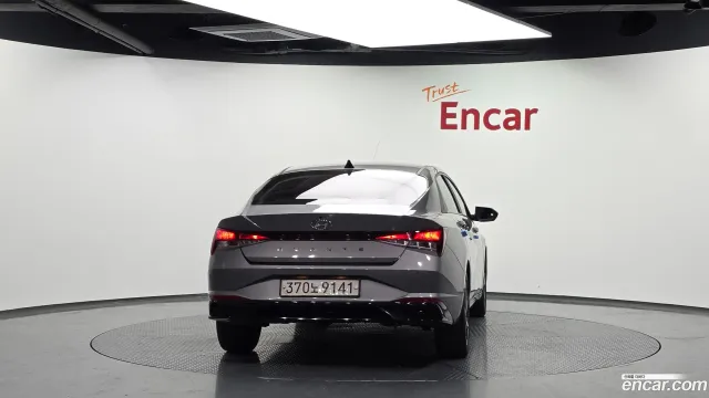 Hyundai Elantra (Avante)