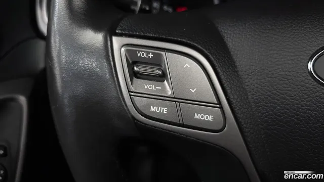 Hyundai Grand Santa Fe (Maxcruz)