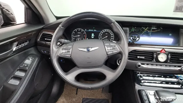 Genesis G90 (EQ900)