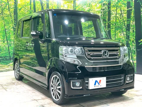 Honda N-BOX Custom
