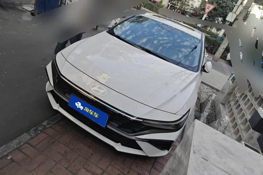 Hyundai Elantra (Avante)