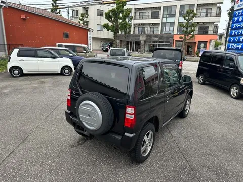 Mitsubishi Pajero Mini